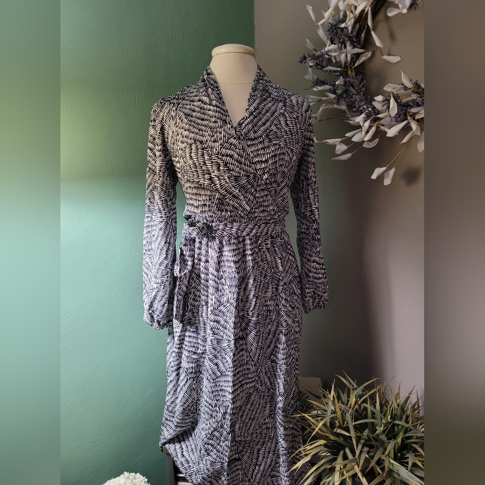 Womens patterned maxi dress
